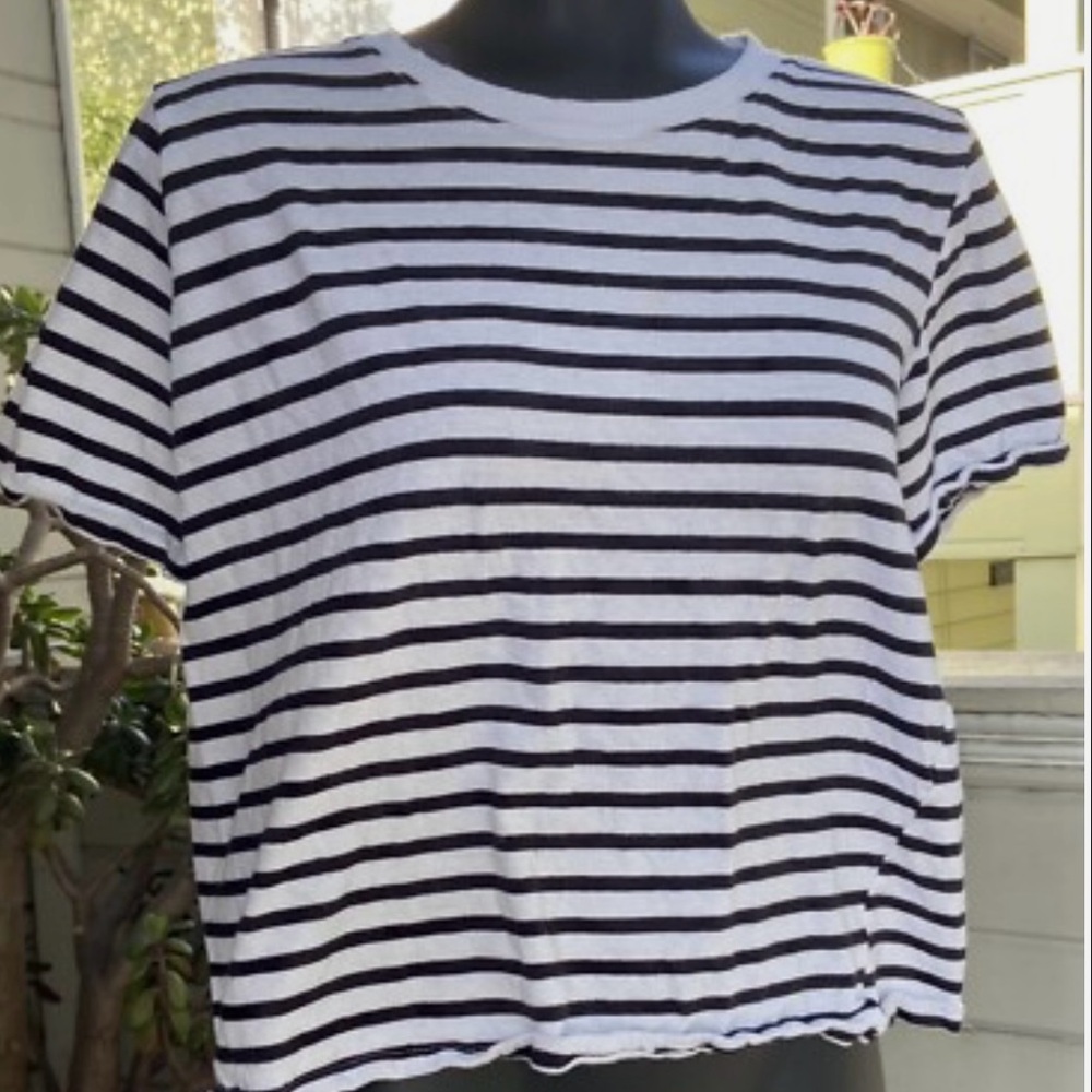 ZARA 100% COTTON BLACK AND WHITE CROPPED T SHIRT 17.5” PTP